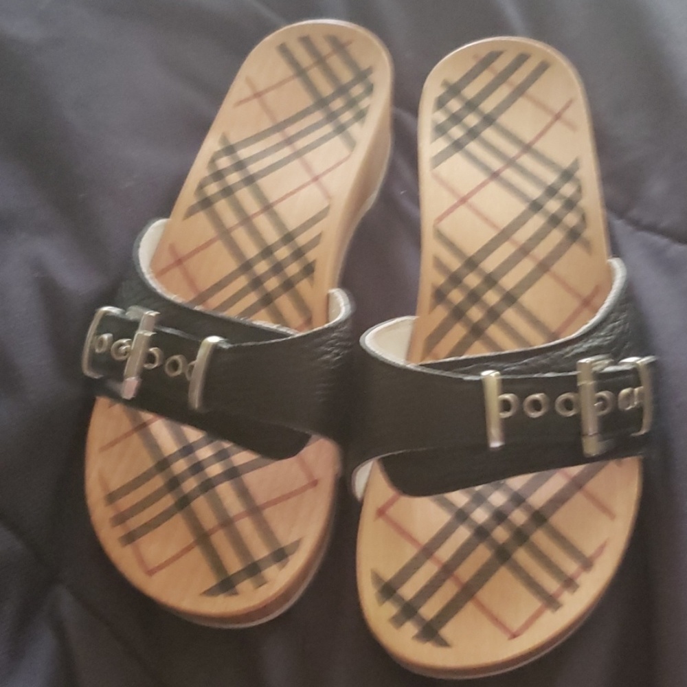 Burberry slides
